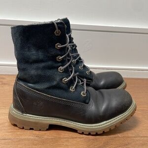 Timberland Waterproof Warm gray Teddy fleece Lined Boots navy blue leather sz 7
